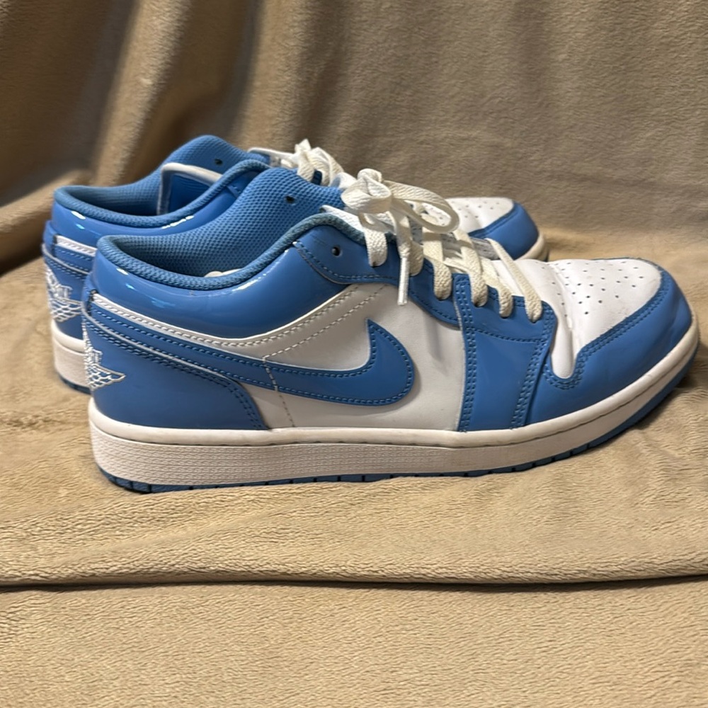 Men’s Nike shoe